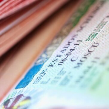 Bułgaria i Rumunia będą wydawać krótkoterminowe wizy Schengen do kwietnia 2024 r.